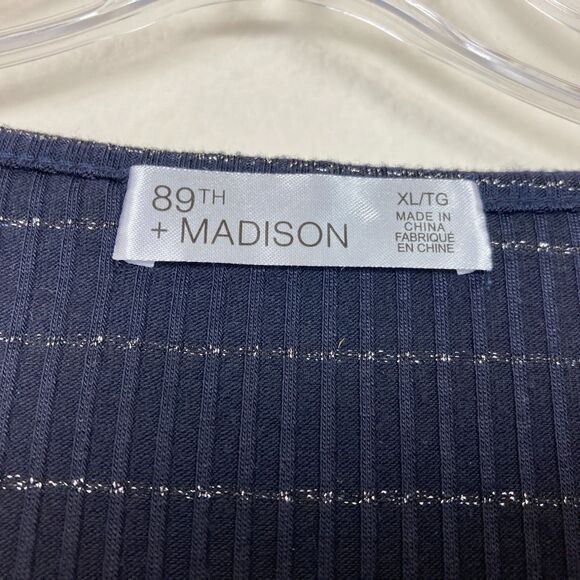 89th and Madison Women's Shirt Size XL Navy with Silver Metallic Stipes Buttons - Picture 4 of 5